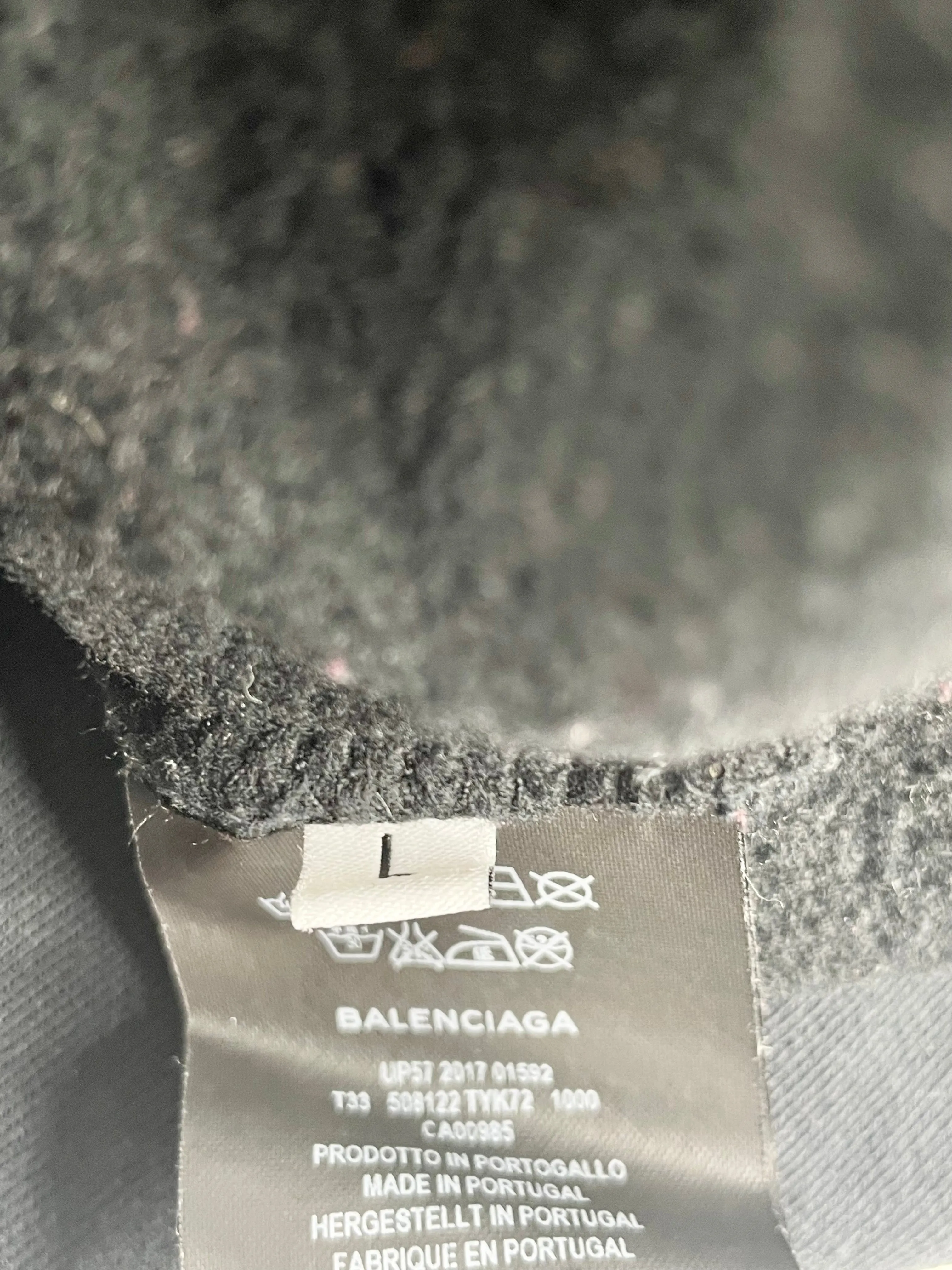 Balenciaga SS18 Black 'London Feel Fine 1969' Crew Neck Sweater - L
