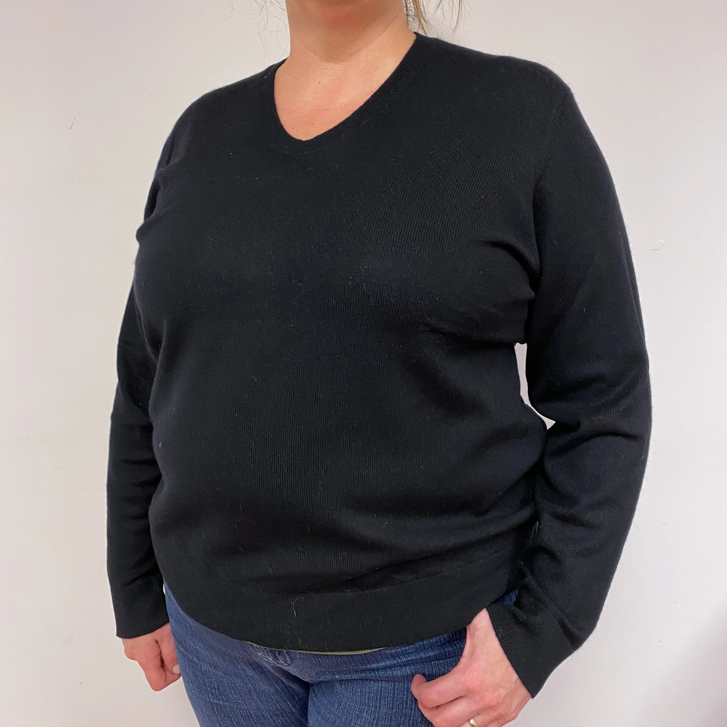 Classic Black V Neck Jumper XXL