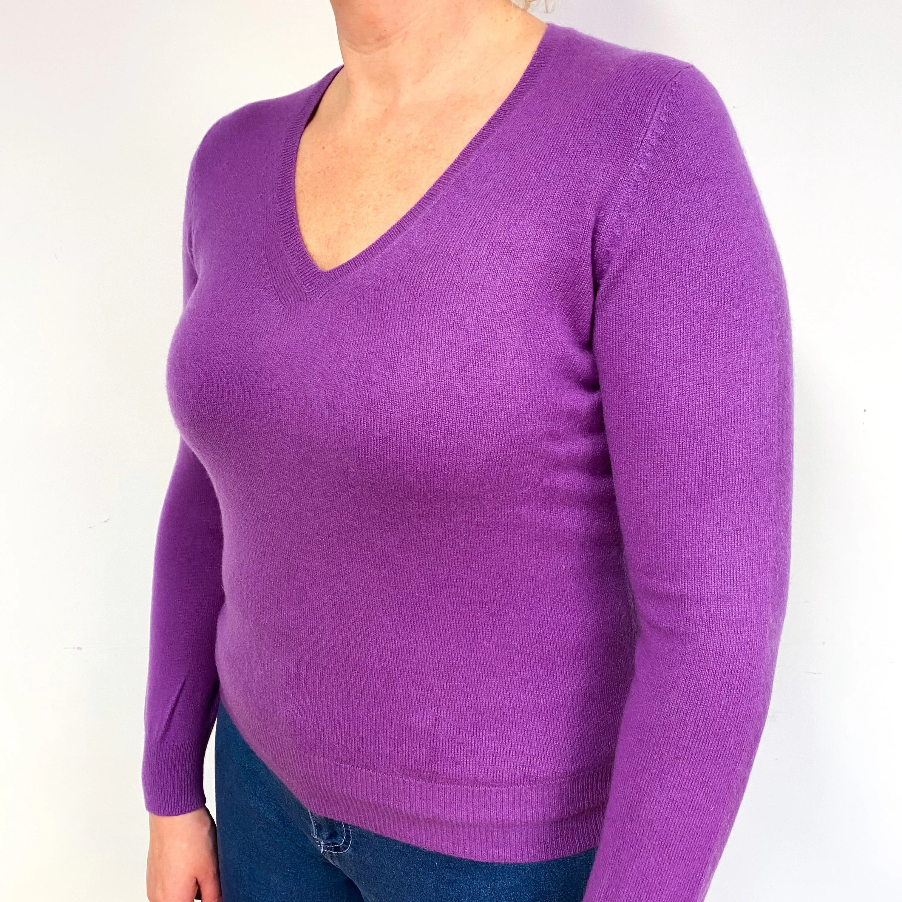 Deep Lilac Purple Cashmere V-Neck Jumper Large