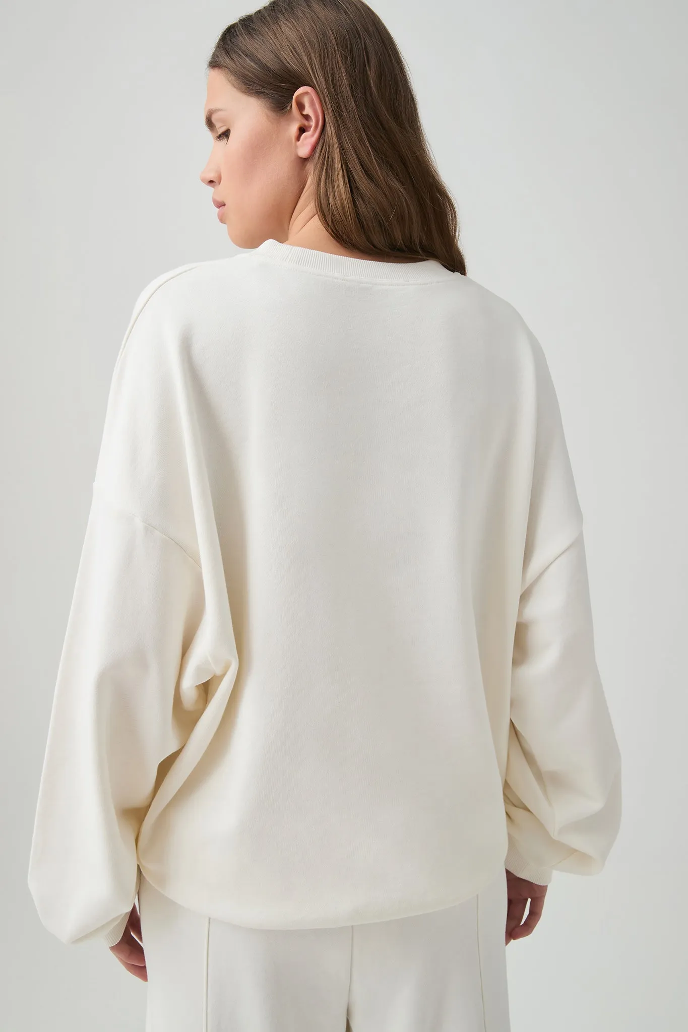 Embossed Logo Crew Sweater 401