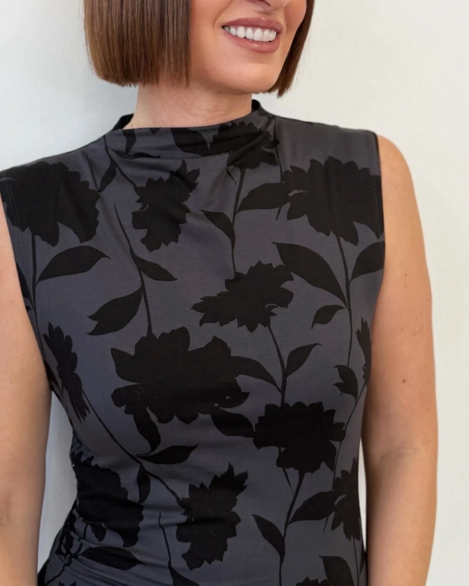 Evalina Floral Printed Sleeveless Midi Dress