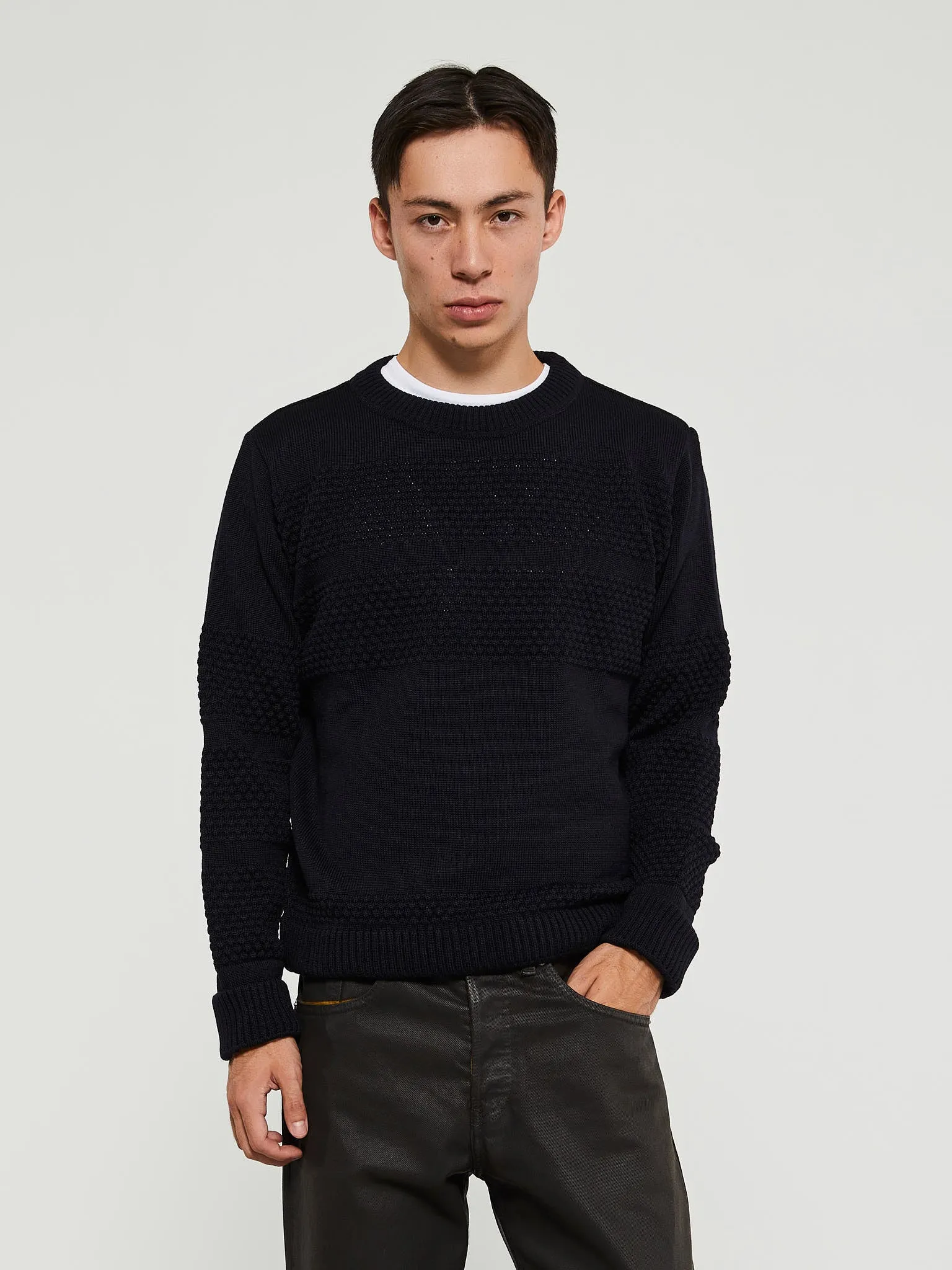 Fisherman II Crewneck Sweater in Navy