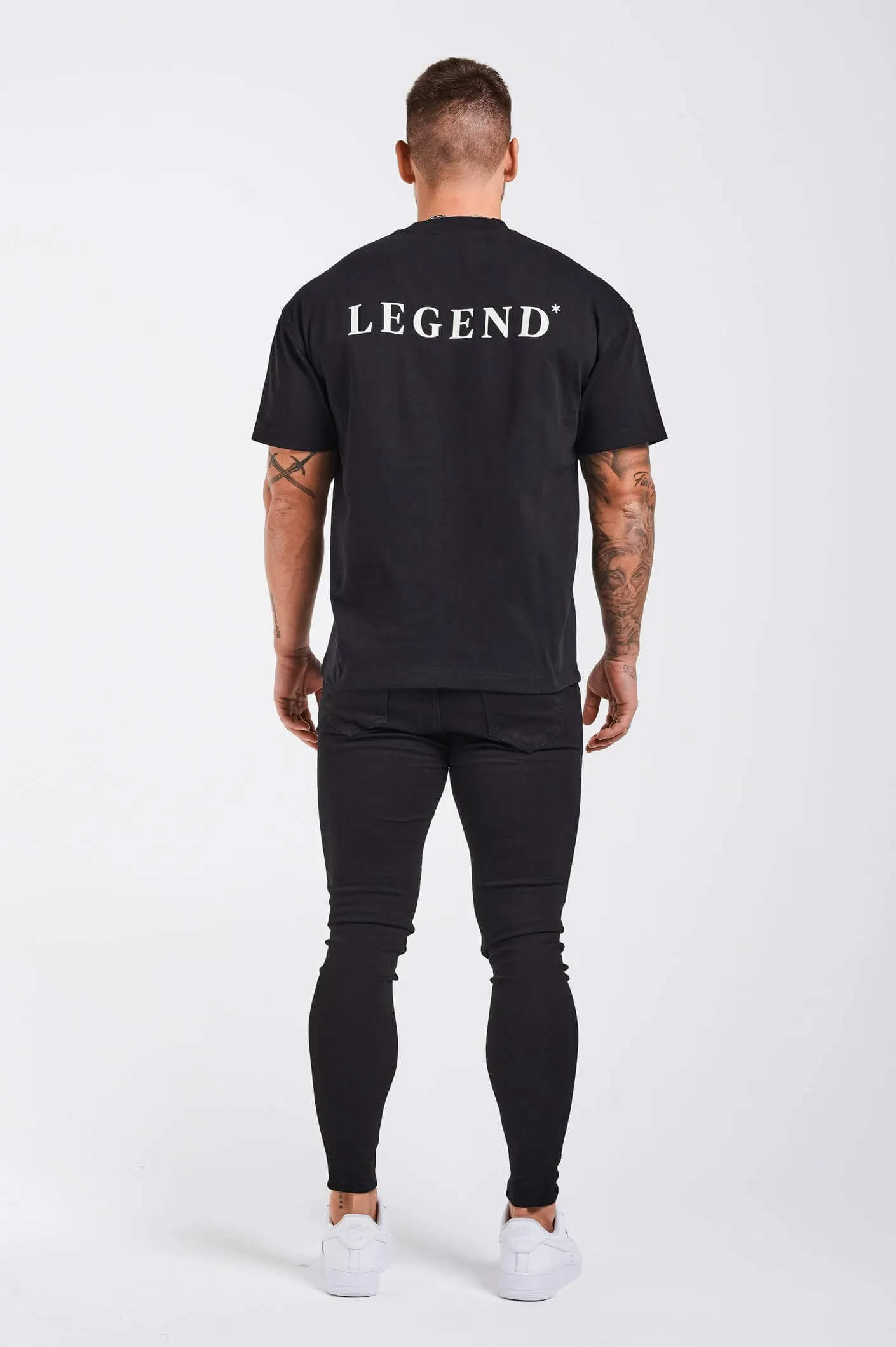 HEAVYWEIGHT LEGEND T-SHIRT - BLACK