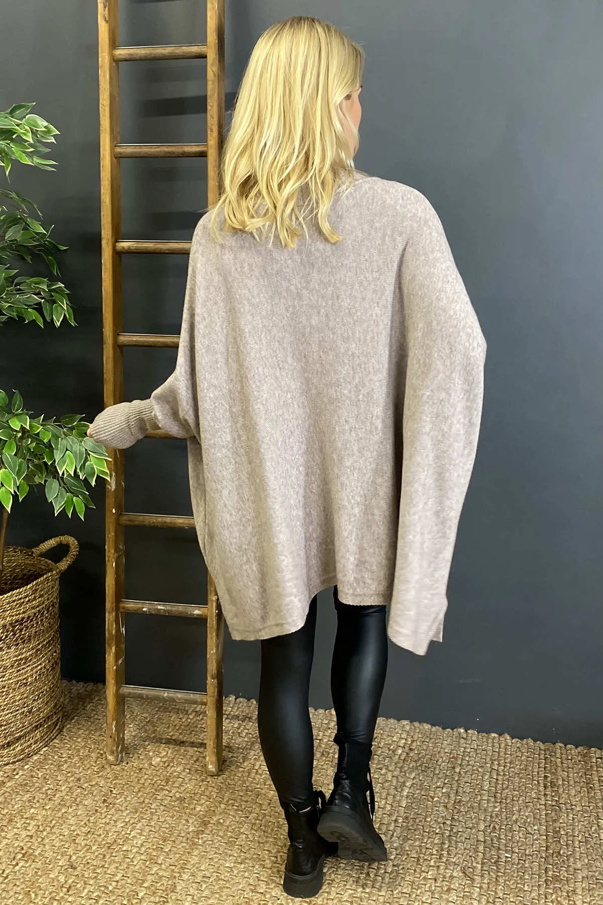 Jinnie Oversized Knitted Jumper Mocha