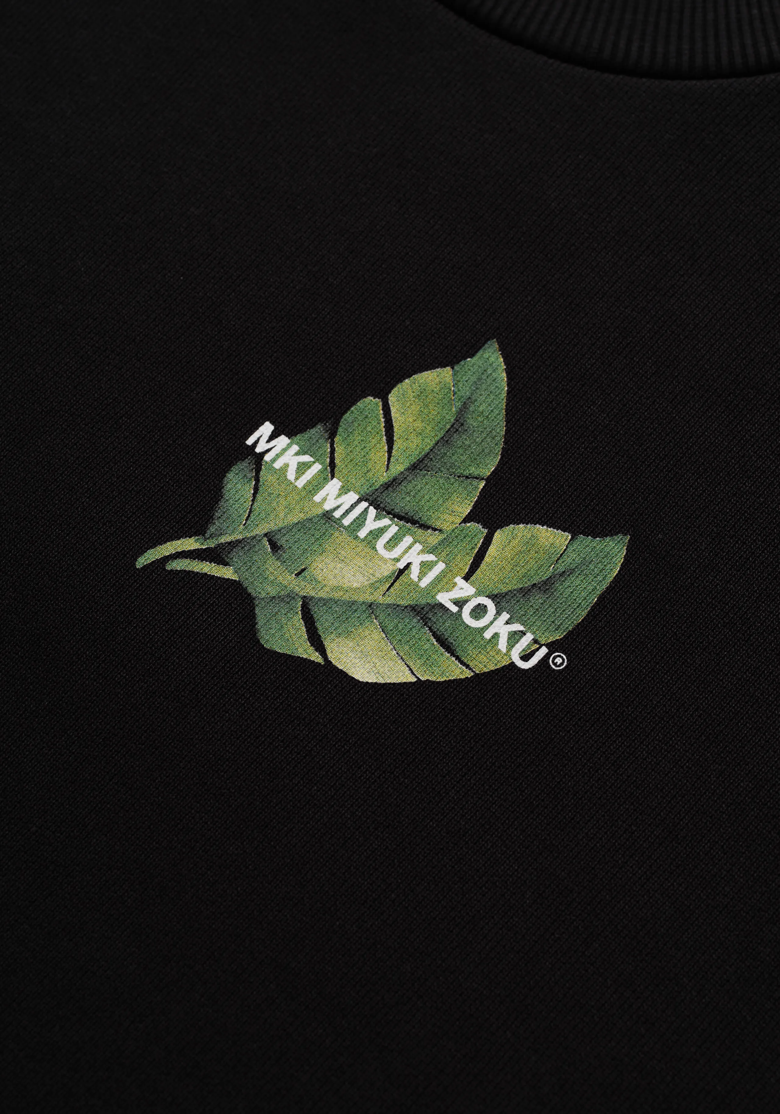 MKI LEAF CREWNECK