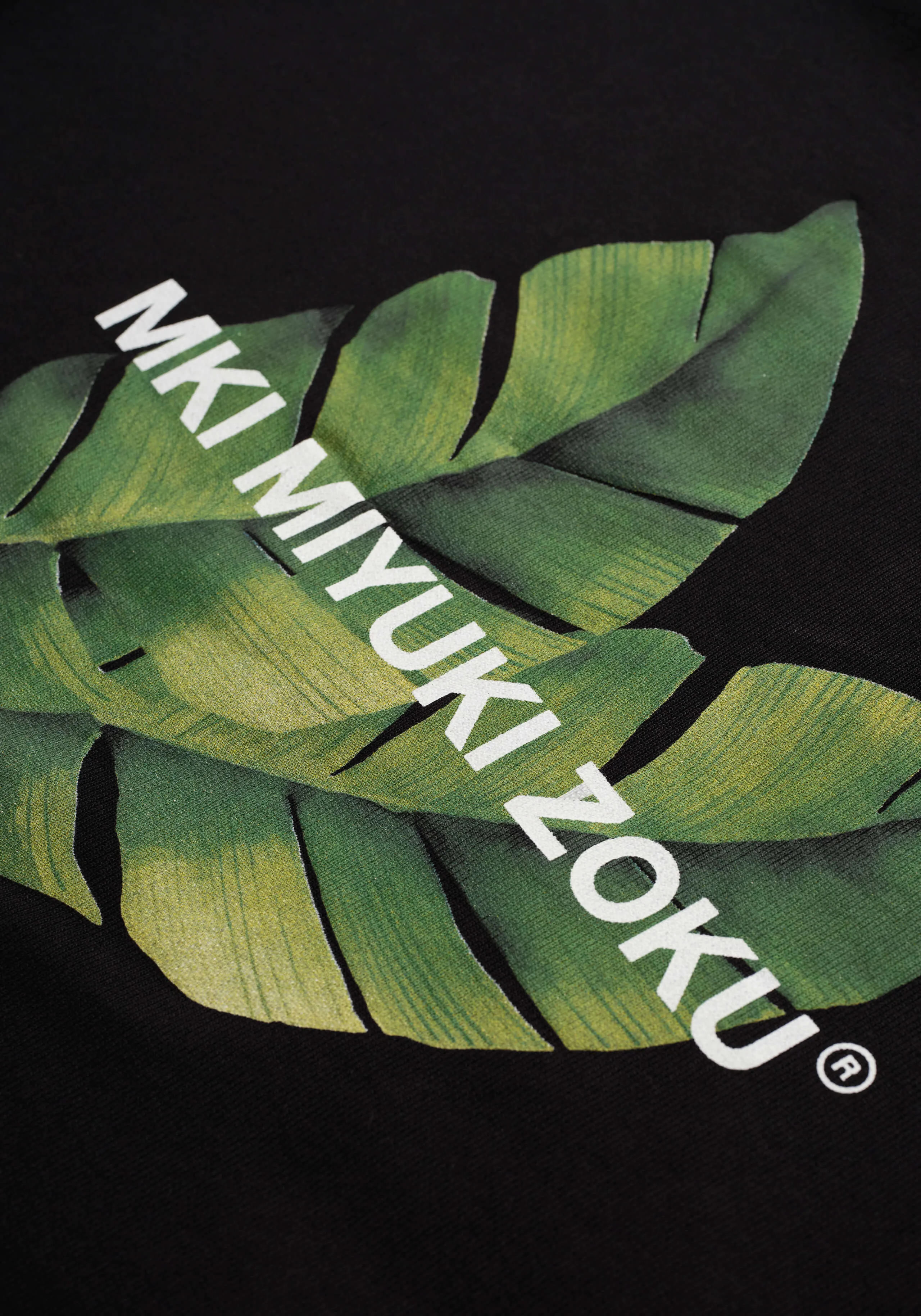 MKI LEAF CREWNECK