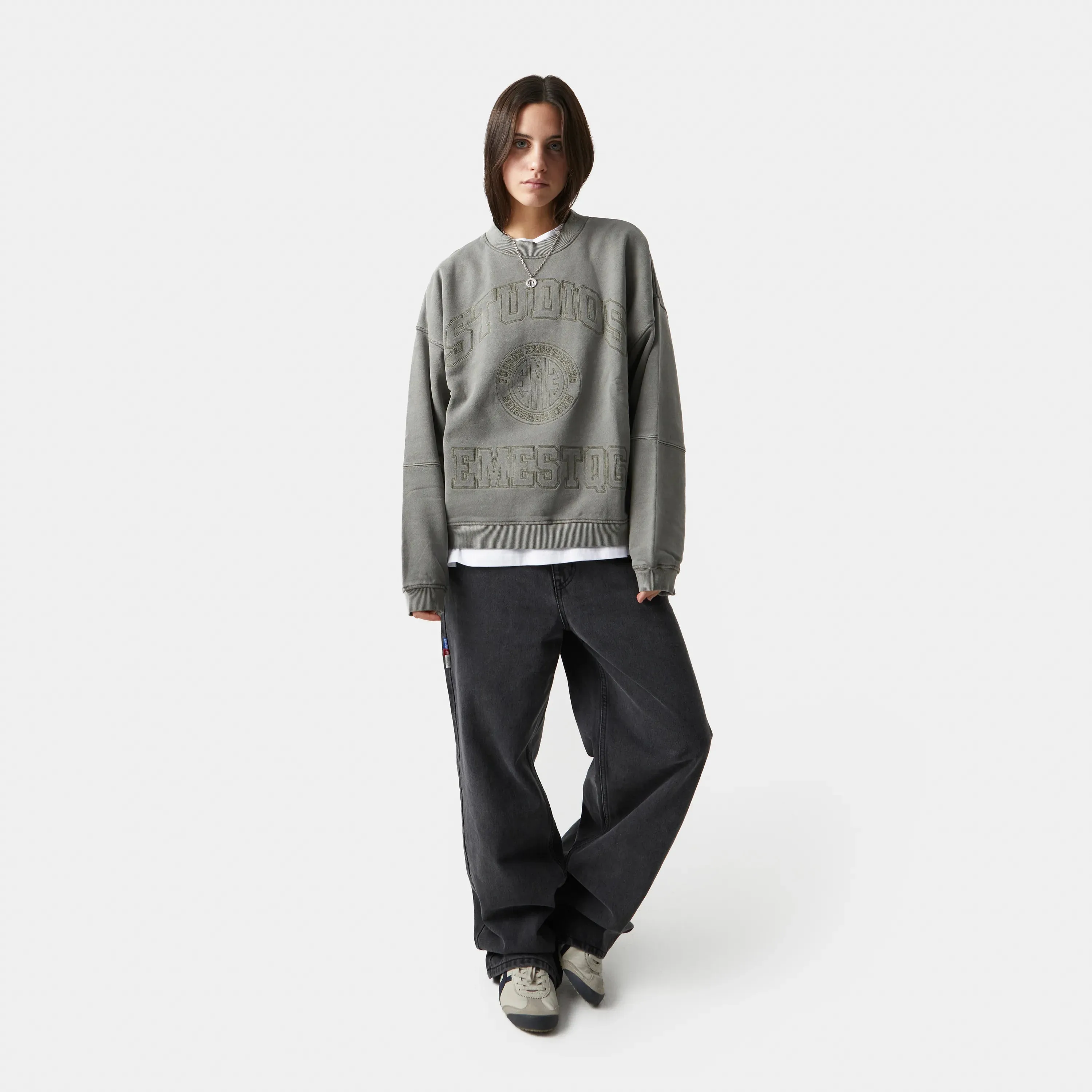 Streak Laurel Oversized Crewneck