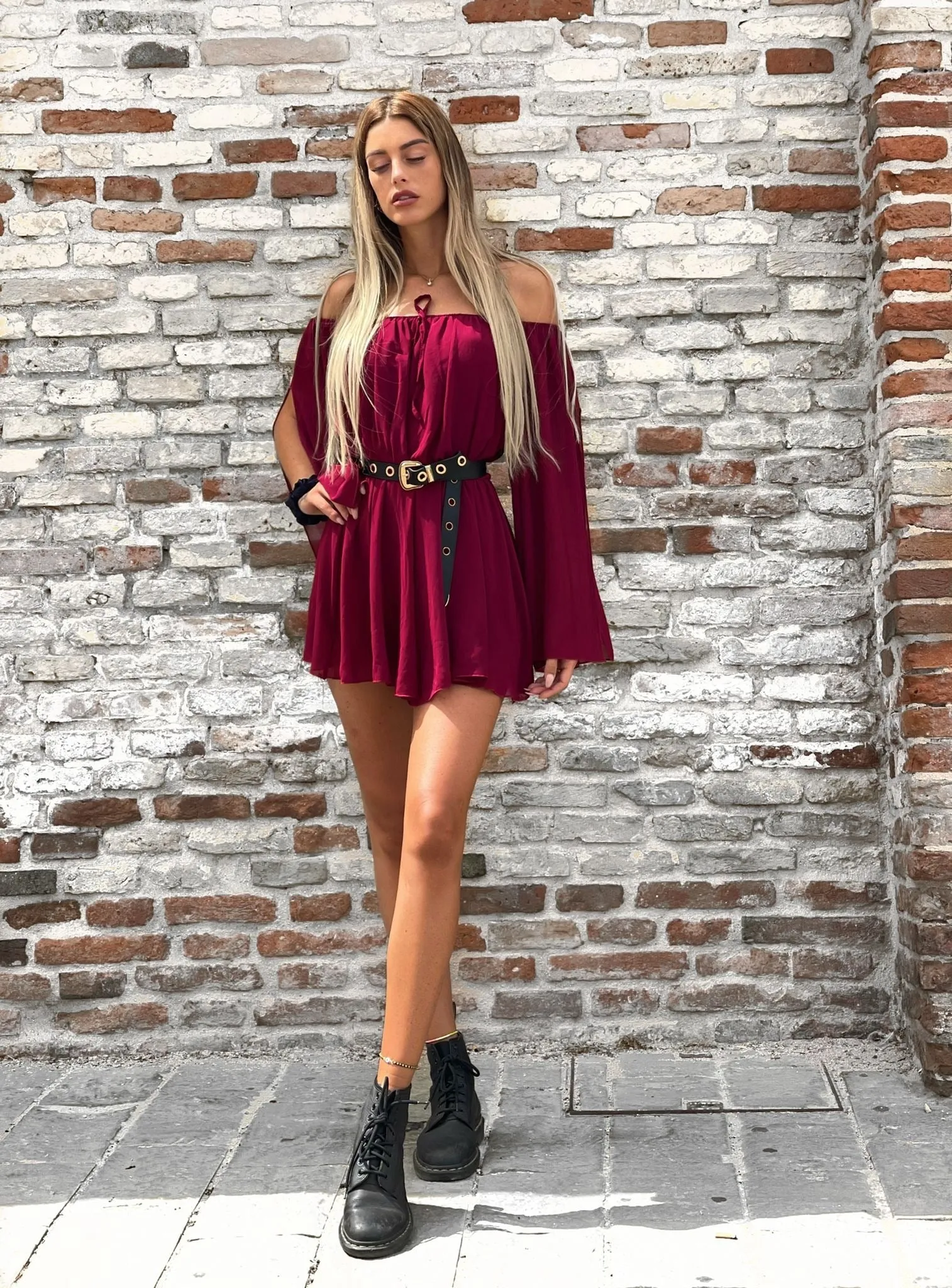 Tutina maniche velate scollo a barchetta